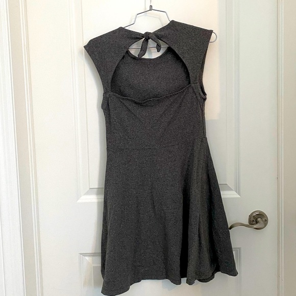 Talula Dress in large - Picture 3 of 3